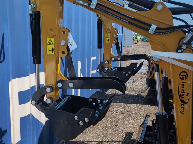 cfg-industrial-mini-excavator---h12r-image-2