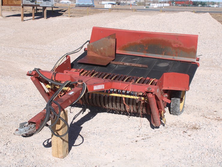 new-holland-166-image-1