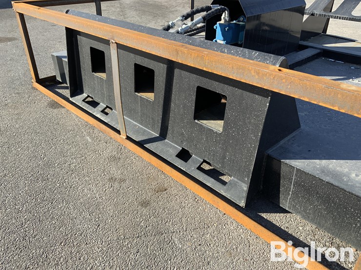 2025-massey-ferguson-730-image-10