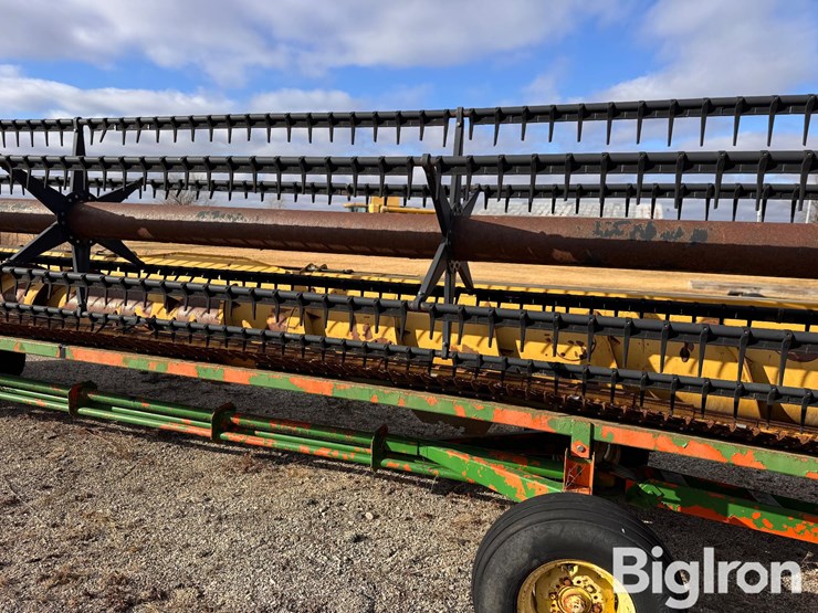 caterpillar-f30-image-16