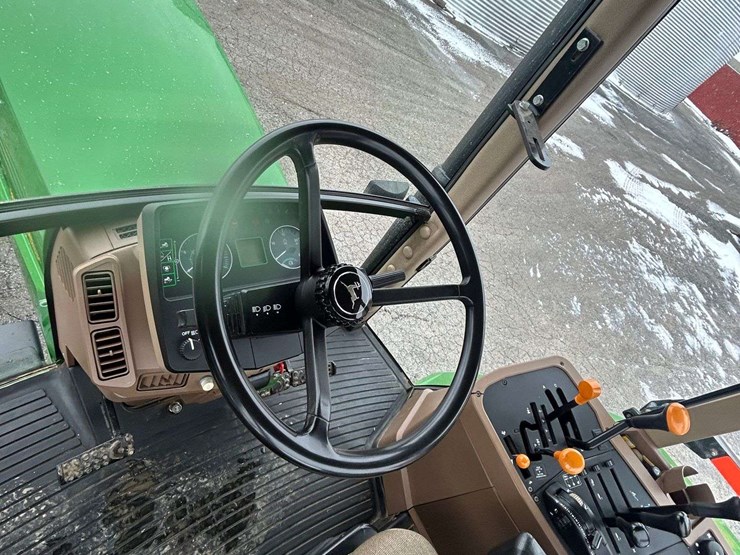 2000-john-deere-7810-image-16