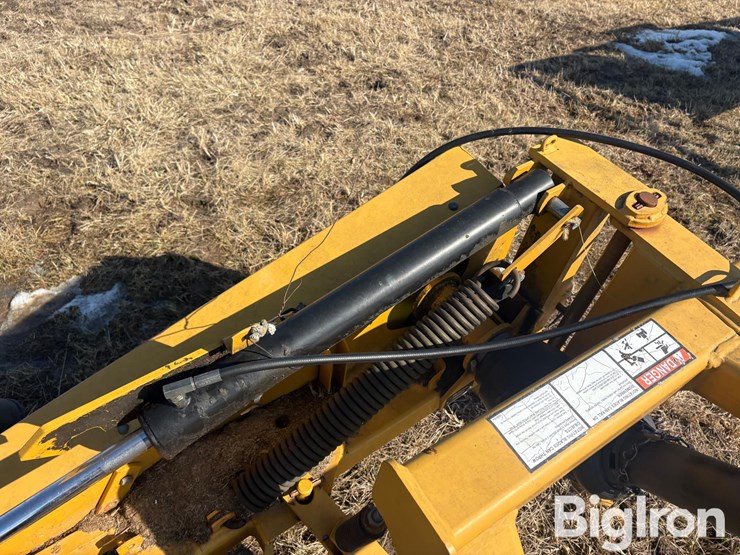 2007-vermeer-7040-image-17