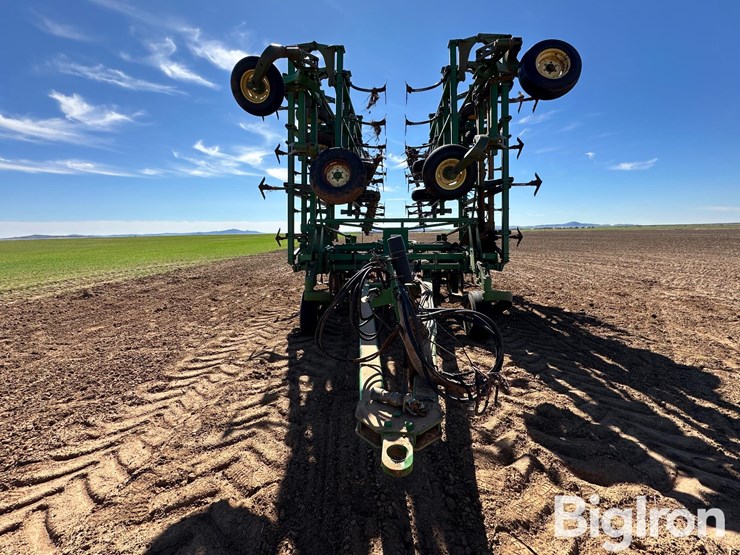 2004-john-deere-2410-image-2