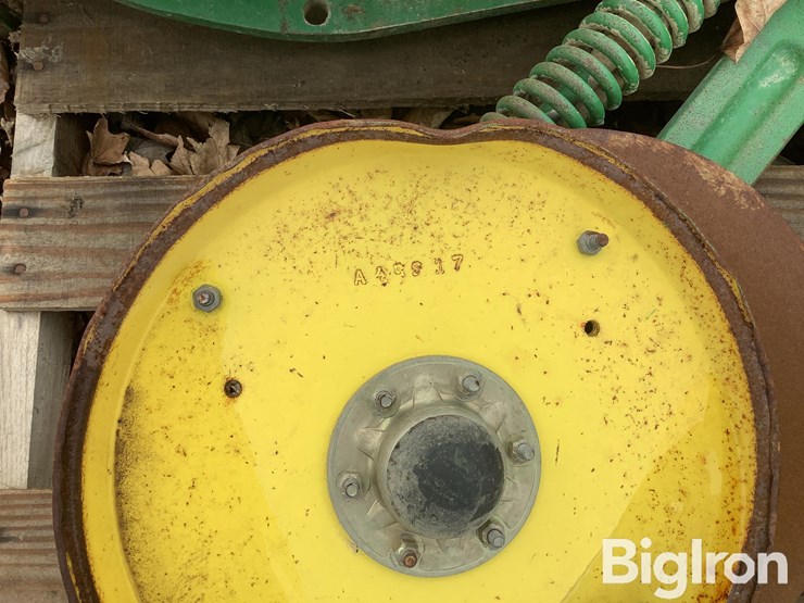 john-deere-1775-image-15