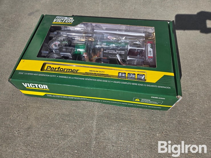 victor-torch-set-image-2