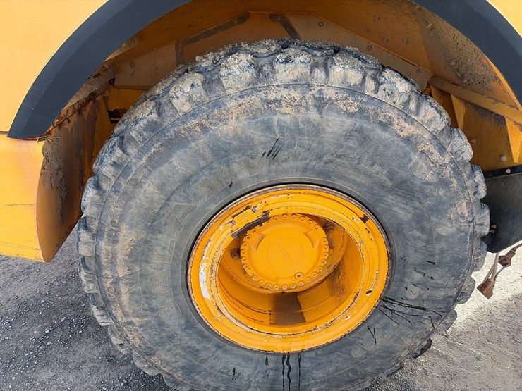 2017-volvo-a25g-image-2