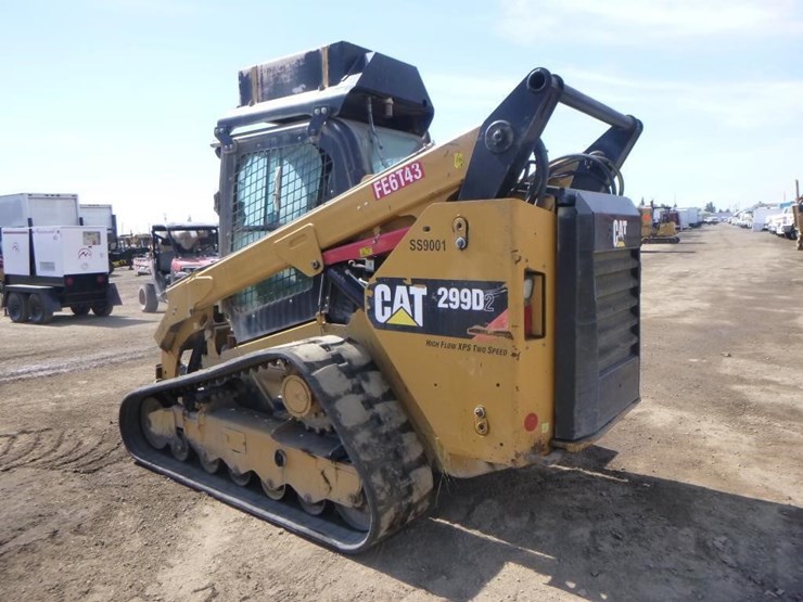 2015-caterpillar-299d2-image-4