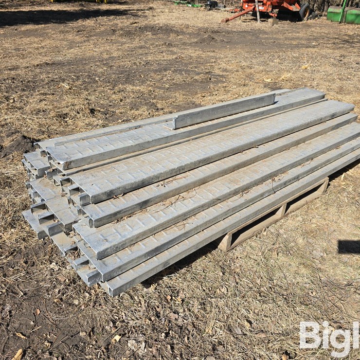 WILSON LIVESTOCK TRAILER