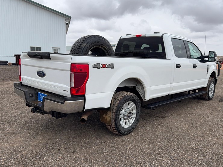 2022-ford-f350-image-5
