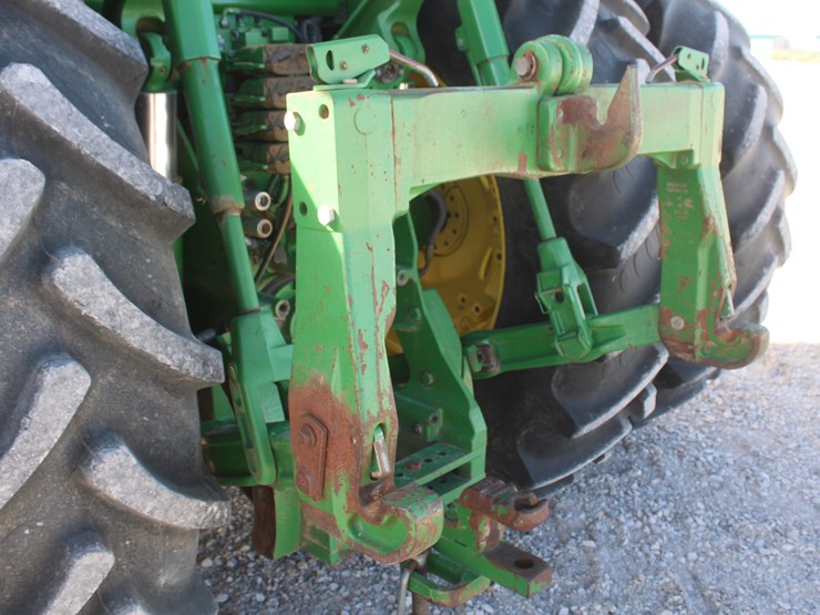 john-deere-8285r-image-24