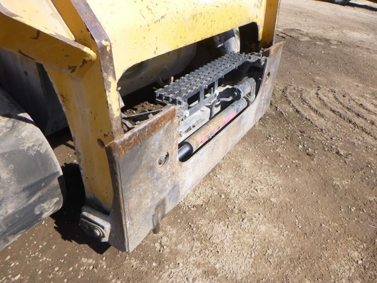 2015-caterpillar-299d2-image-10