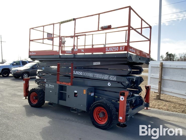 massey-ferguson-730-image-7