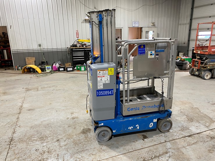 #1226-•-2016-genie-run-about-gr-20-lift-(bryant,-wi)-image-4