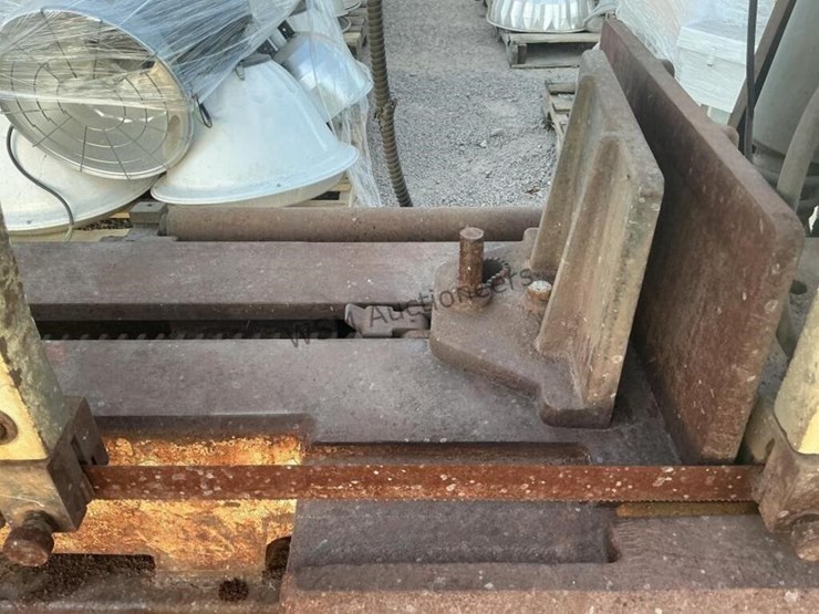 jet-horizontal-bandsaw-image-7