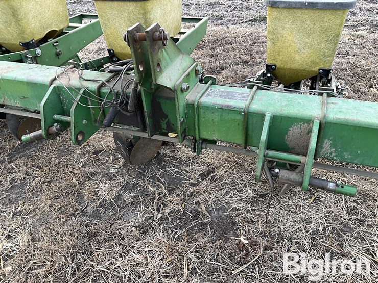 john-deere-7100-image-9