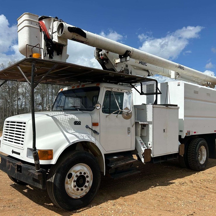 2000 INTERNATIONAL 4700