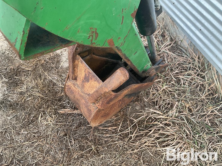 2010-john-deere-46-image-16