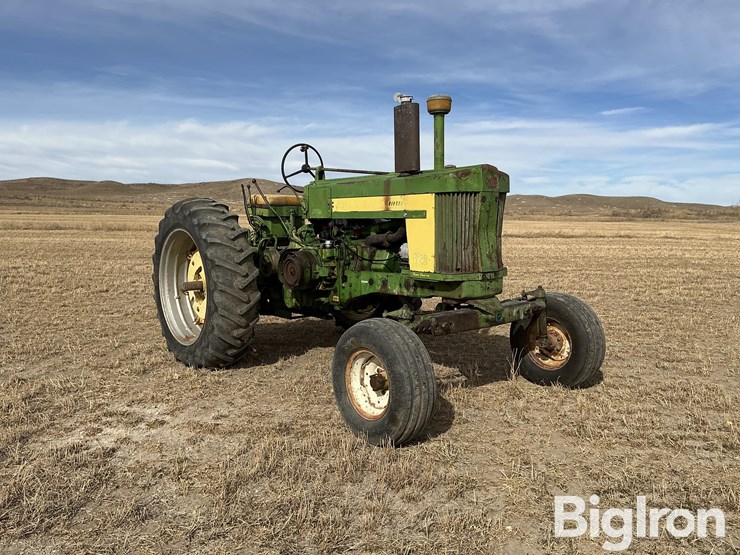 1957-john-deere-720-image-3