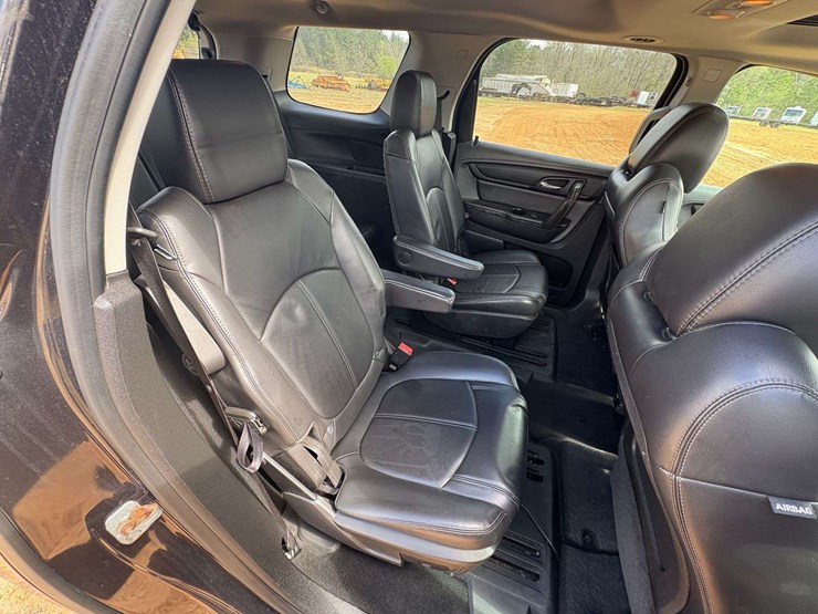 2016-gmc-acadia-slt-image-20