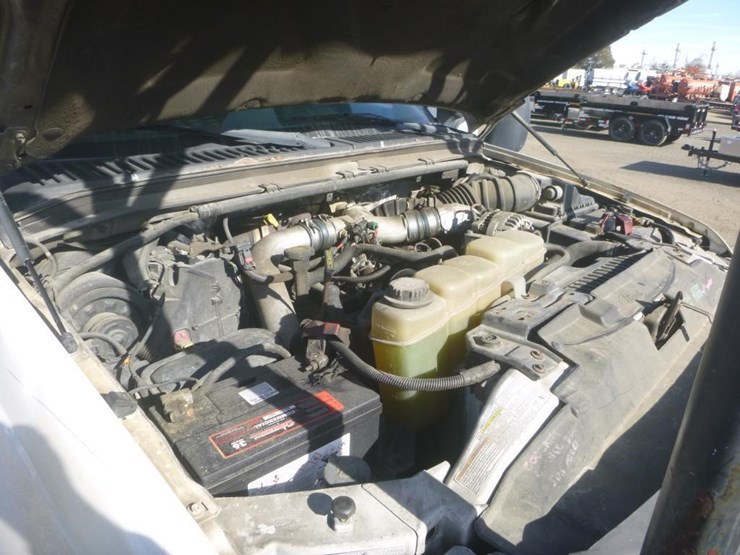 2000-ford-f550-image-15