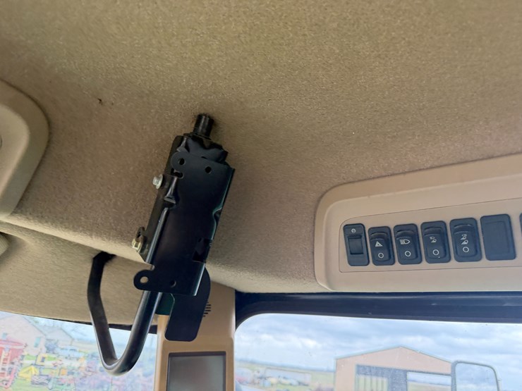 2009-john-deere-9670-sts-image-102