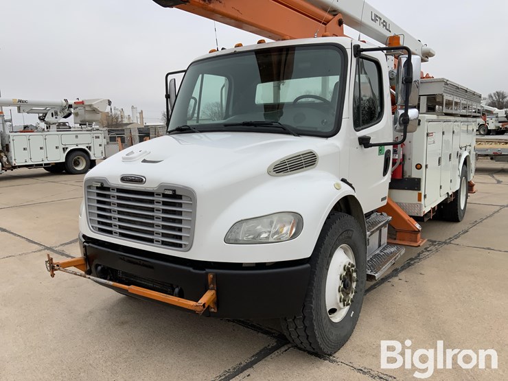 2006-freightliner-m2-106-image-15