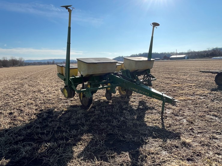 john-deere-7000-image-4