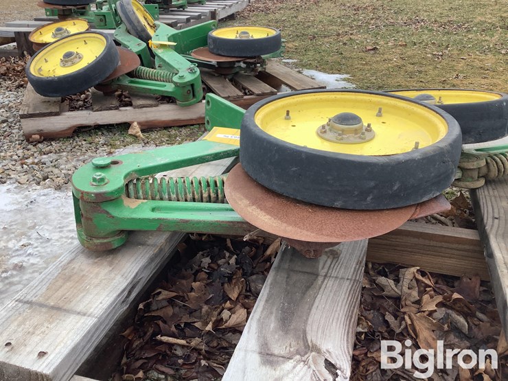 john-deere-1775-image-14