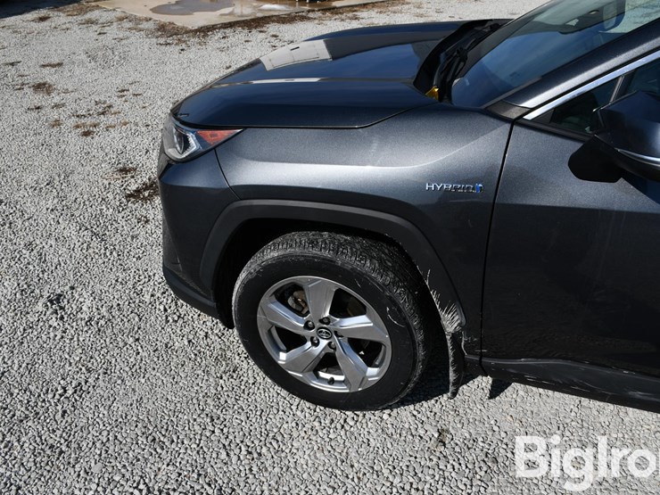 2021-toyota-rav4-image-12