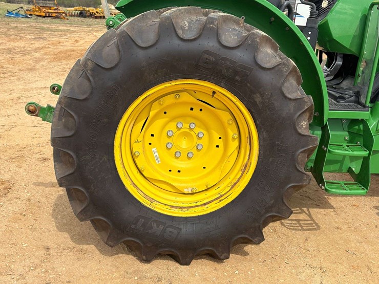 2024-john-deere-5095m-image-8