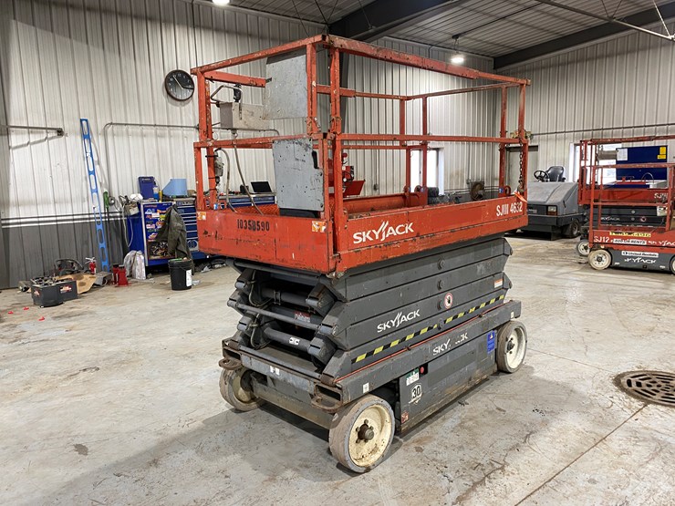 2015-skyjack-sjiii4632-image-1