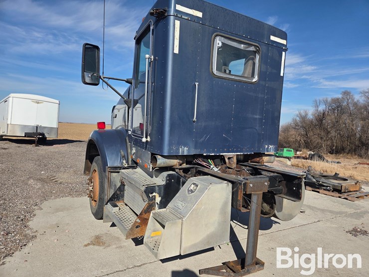 2002-kenworth-t800-image-7