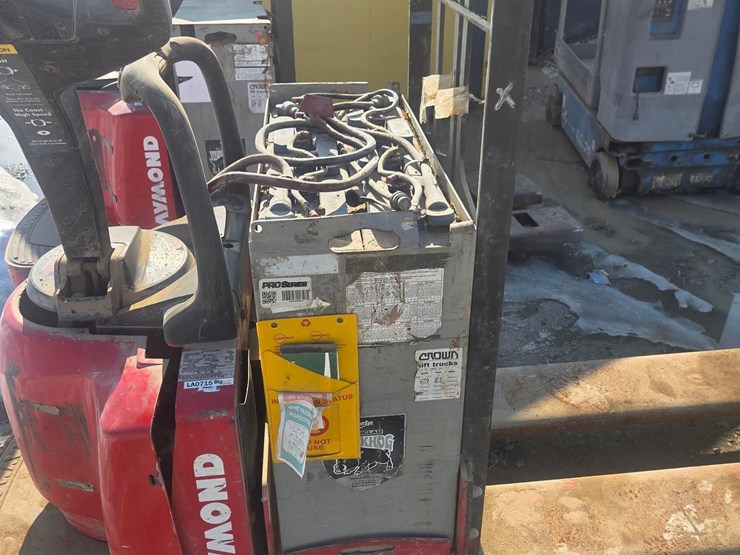 raymond-8400-image-15