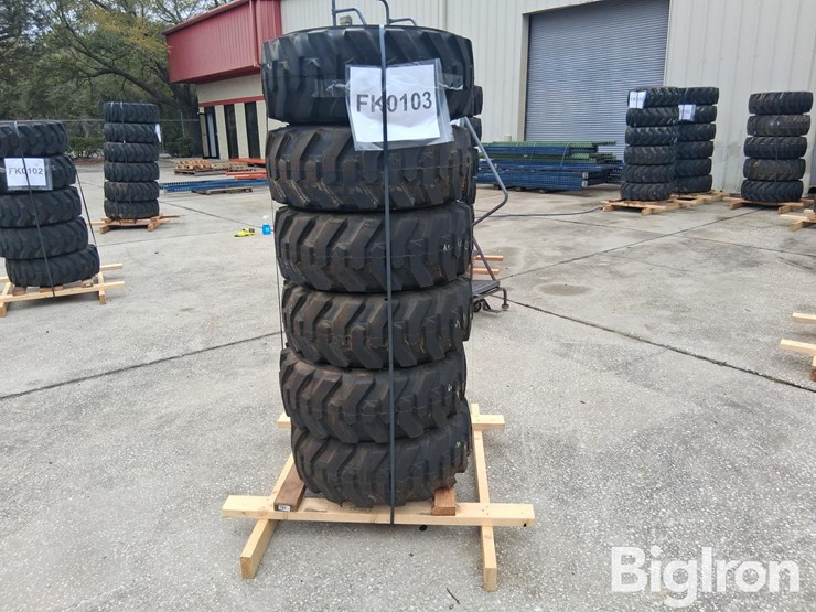 extremelift-10-16.5-tires-&-rims-image-7