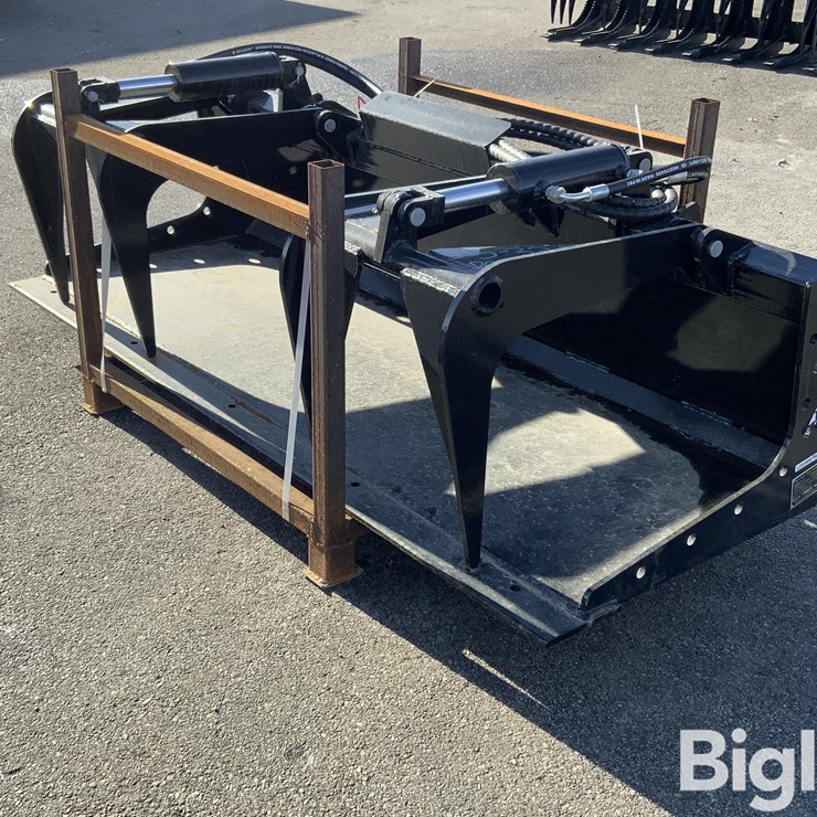 2025 MASSEY-FERGUSON 730