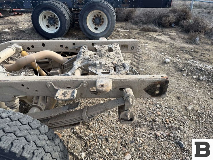 2018-chevrolet-silverado-3500-image-16