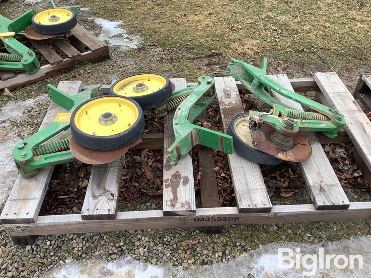 john-deere-1775-image-2