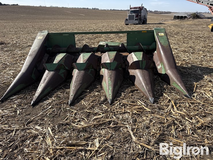 john-deere-444-image-2