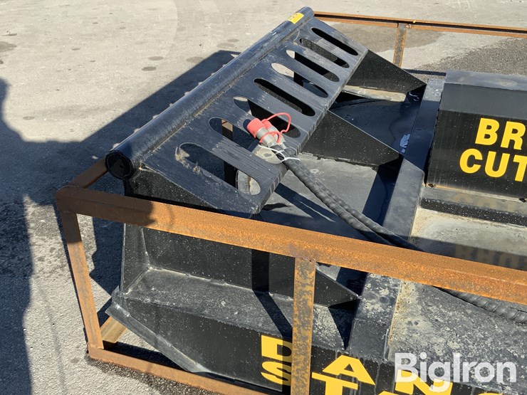 2025-massey-ferguson-730-image-19