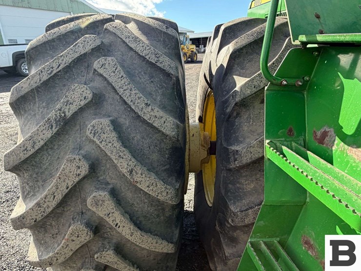 john-deere-8960-image-28