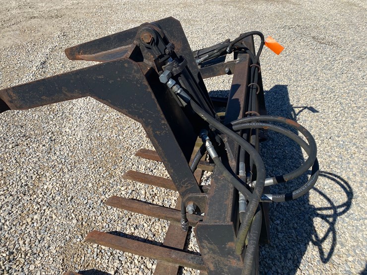 #9124-•-universal-mount-grapple-bucket-(helenville,-wi)-image-3