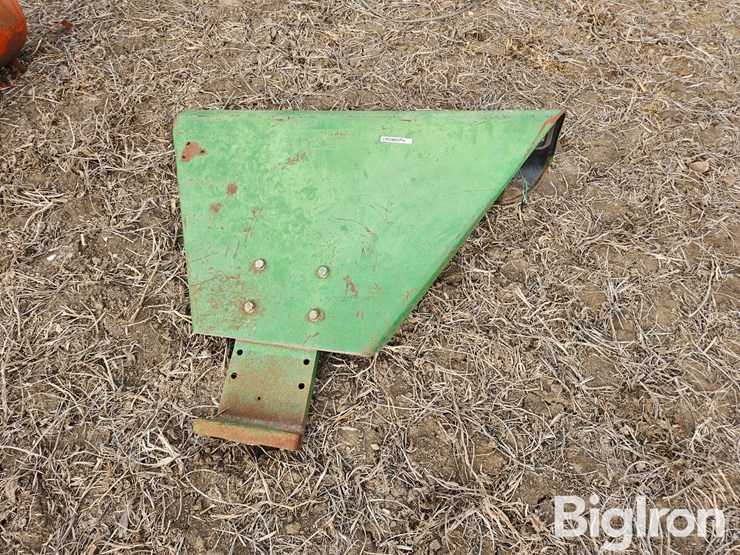 john-deere-10-image-2