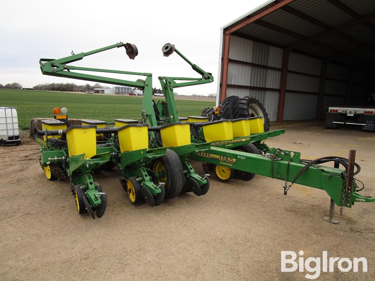 john-deere-1760-image-3