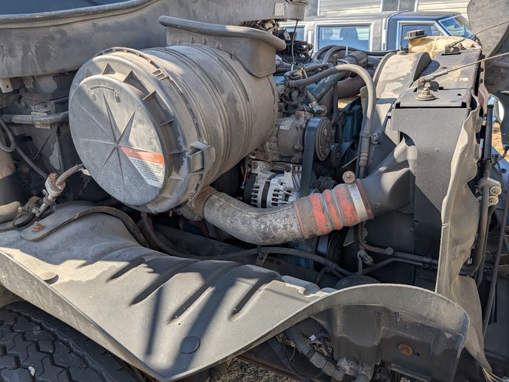 2006-international-durastar-4300-image-35