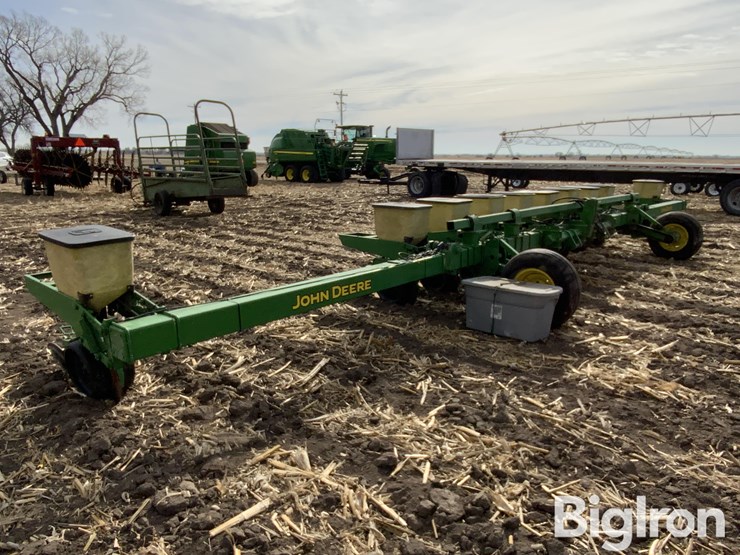 john-deere-37-image-3