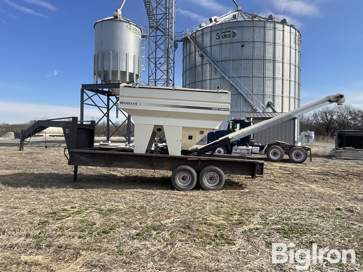 2013-meridian-375rt-image-8