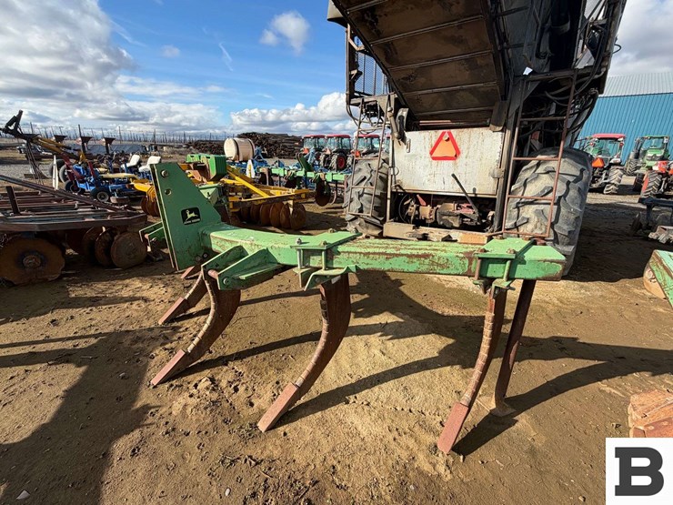 john-deere-900-image-1