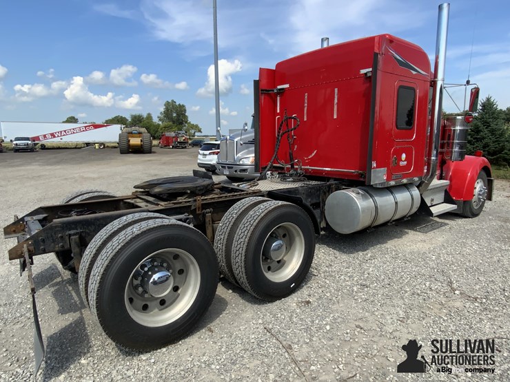 2005-kenworth-w900-image-5