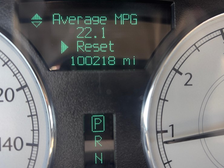 2006-chrysler-300-sedan-image-13