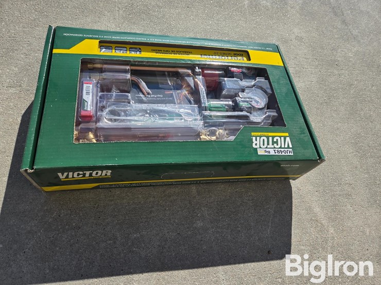 victor-torch-set-image-6